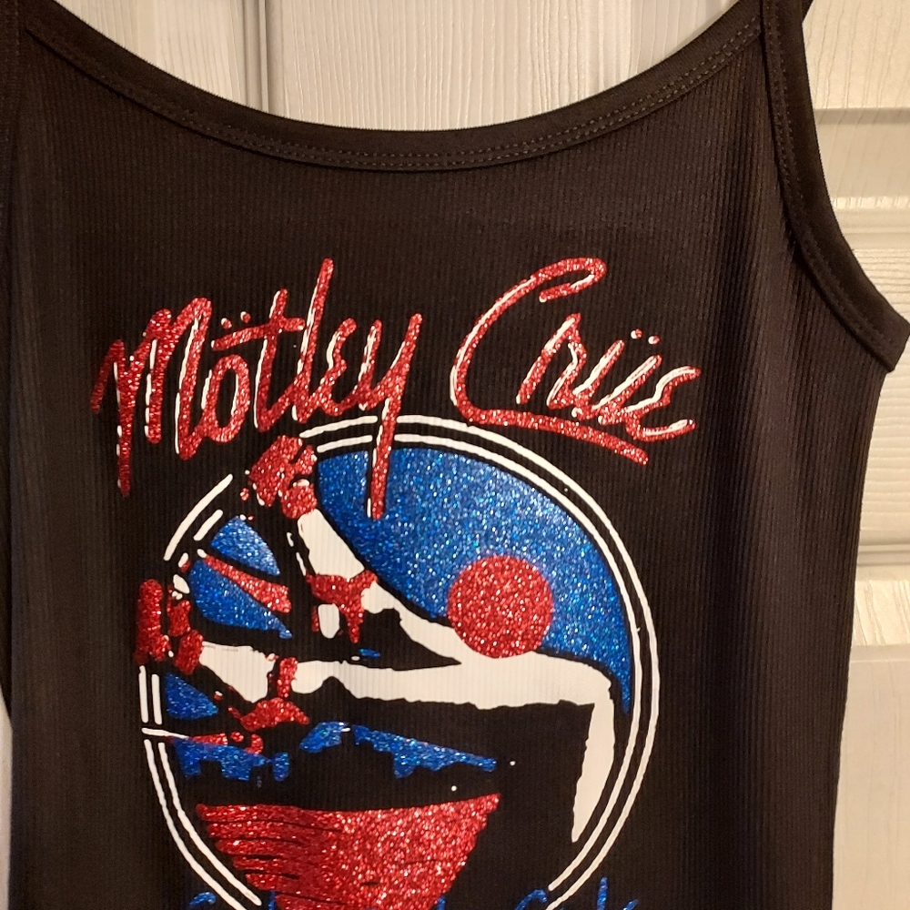 Motley Crue tank top ribbed 3 different colors of hand pressed vinyl. Motley C… - Picture 4 of 4
